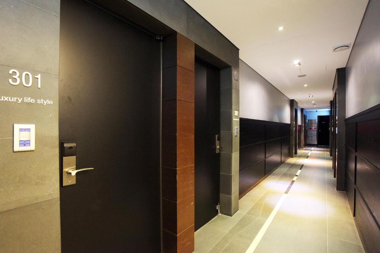Yeongdeungpo Lifestyle F Hotel Сеул Экстерьер фото