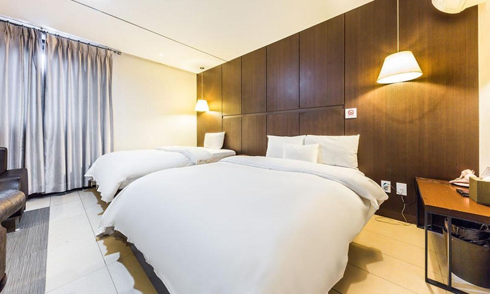 Yeongdeungpo Lifestyle F Hotel Сеул Экстерьер фото