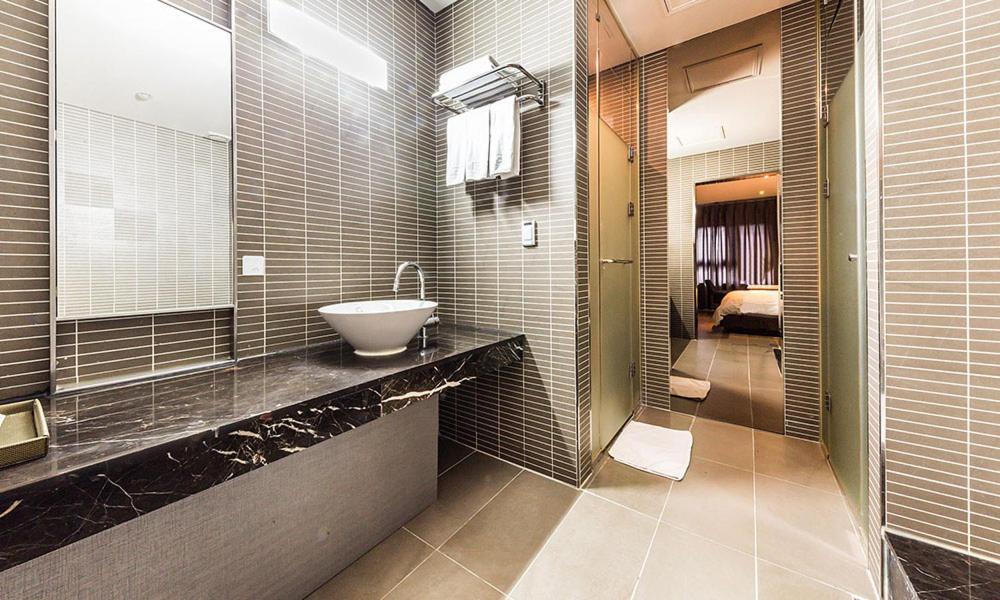 Yeongdeungpo Lifestyle F Hotel Сеул Экстерьер фото