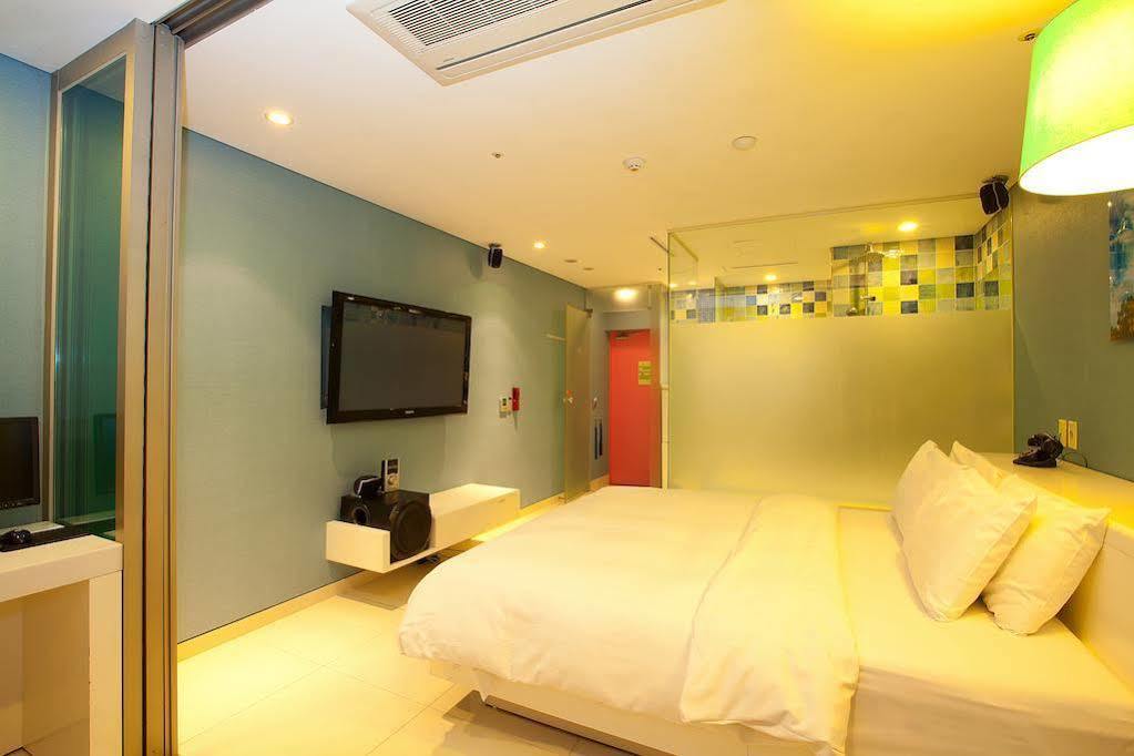 Yeongdeungpo Lifestyle F Hotel Сеул Экстерьер фото