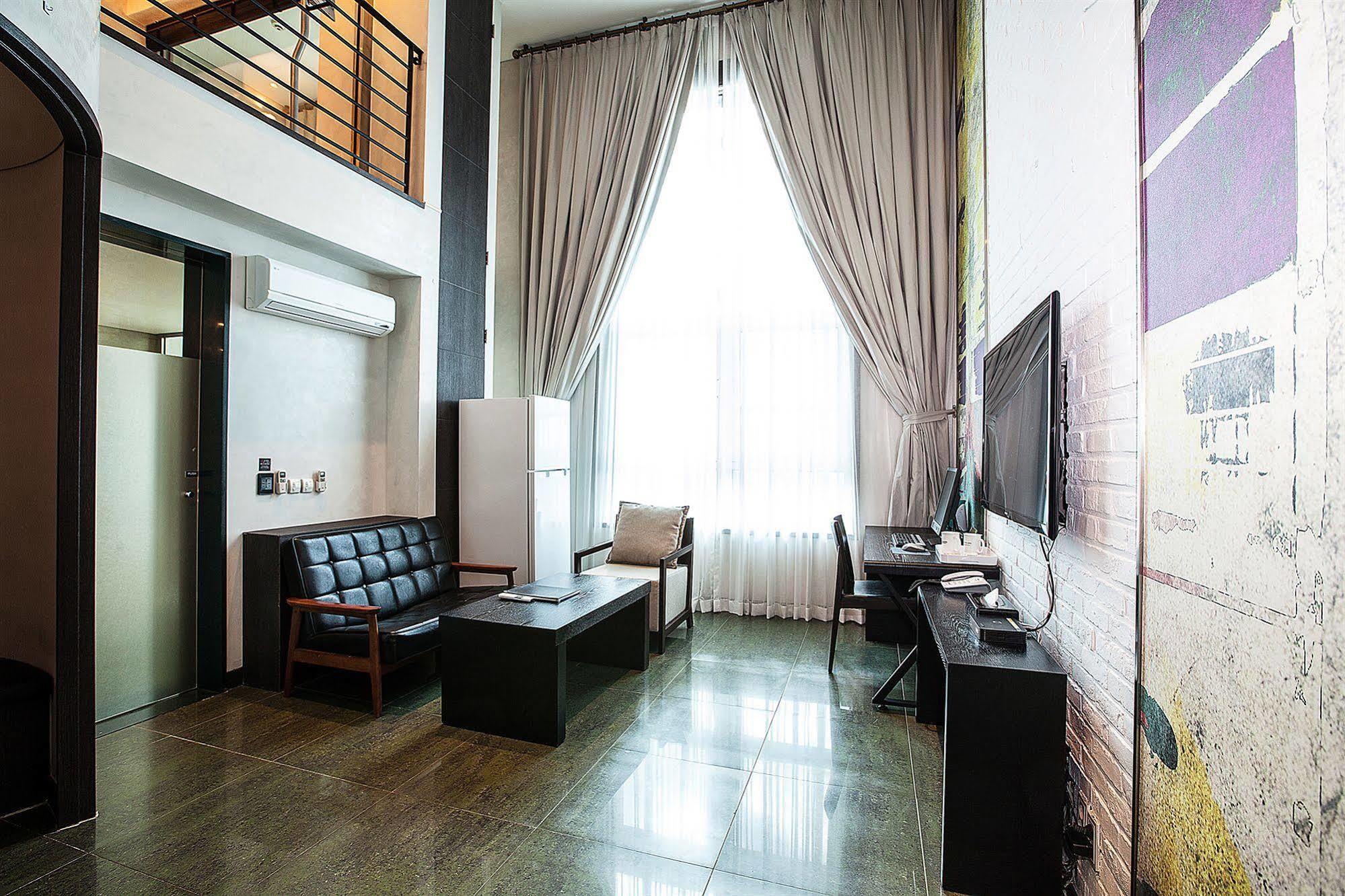 Yeongdeungpo Lifestyle F Hotel Сеул Экстерьер фото