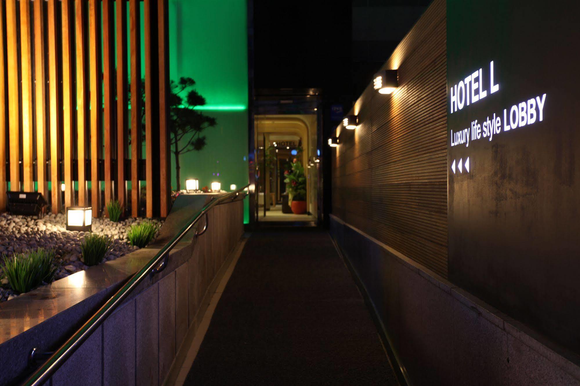 Yeongdeungpo Lifestyle F Hotel Сеул Экстерьер фото